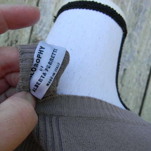 Philosophy di Alberta Ferretti WM'S GRAY/TAUPE RIBBED SHORT SLV SWEATER TOP SZ 4 - Picture 4 of 4